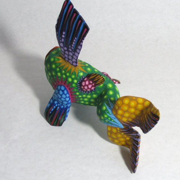 Zeny Fuentes Y Reyna Alebrije Wood Hand Carved/Painted Fish from Oaxaca Mexico - Picture 3 of 15